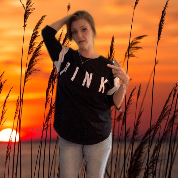 Meet your Posher, Crystal - Picture 2 of 2